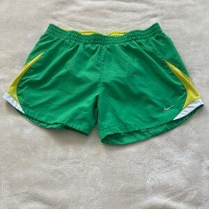 Nike lined women’s shorts size medium